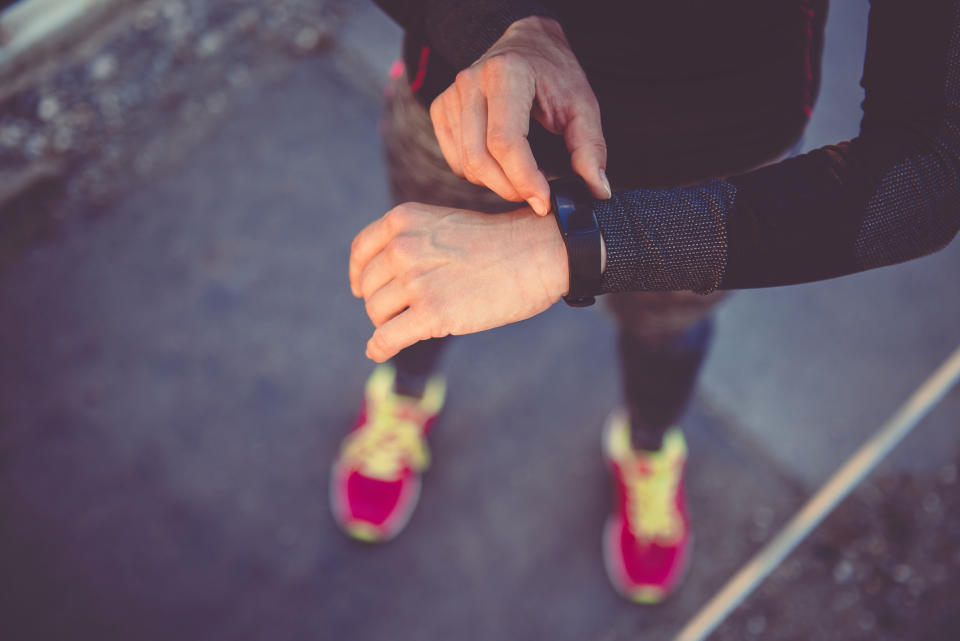 Fitnesstracker helfen dir dabei, deine Erfolge zu messen. (Bild: Getty Images)