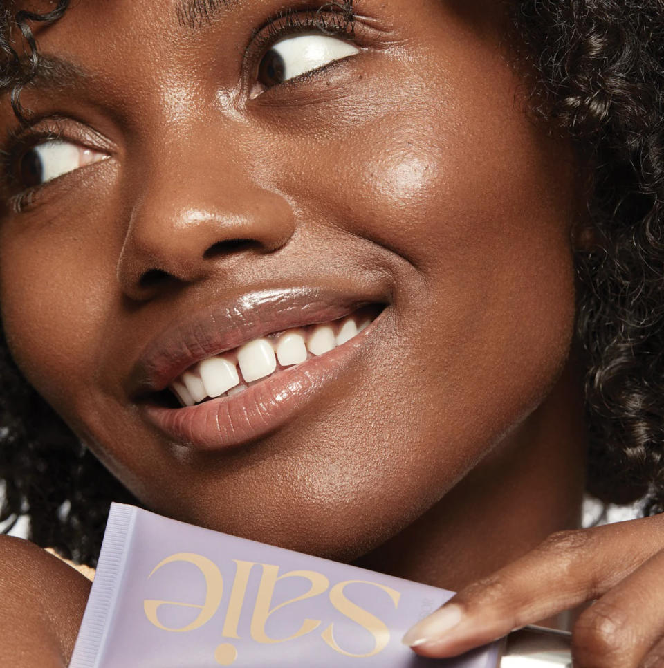 Model holding tube of the Saie SPF 35 sunscreen