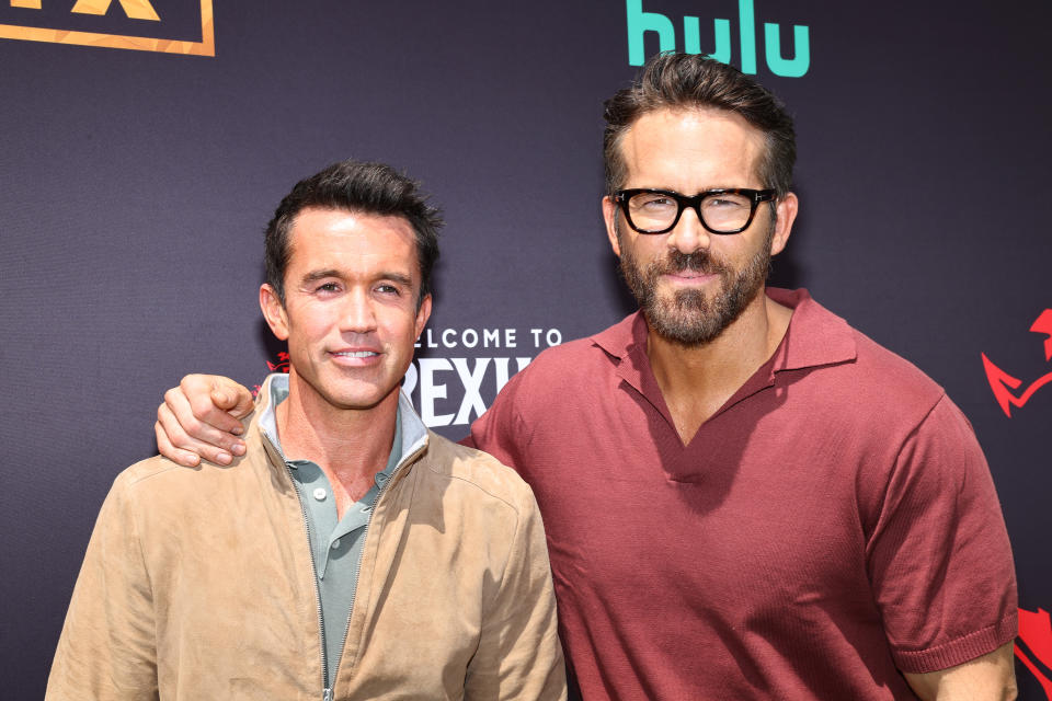 LOS ANGELES, CALIFORNIA - APRIL 29: (L-R) Rob McElhenney and Ryan Reynolds attend the FYC red carpet for FX's 