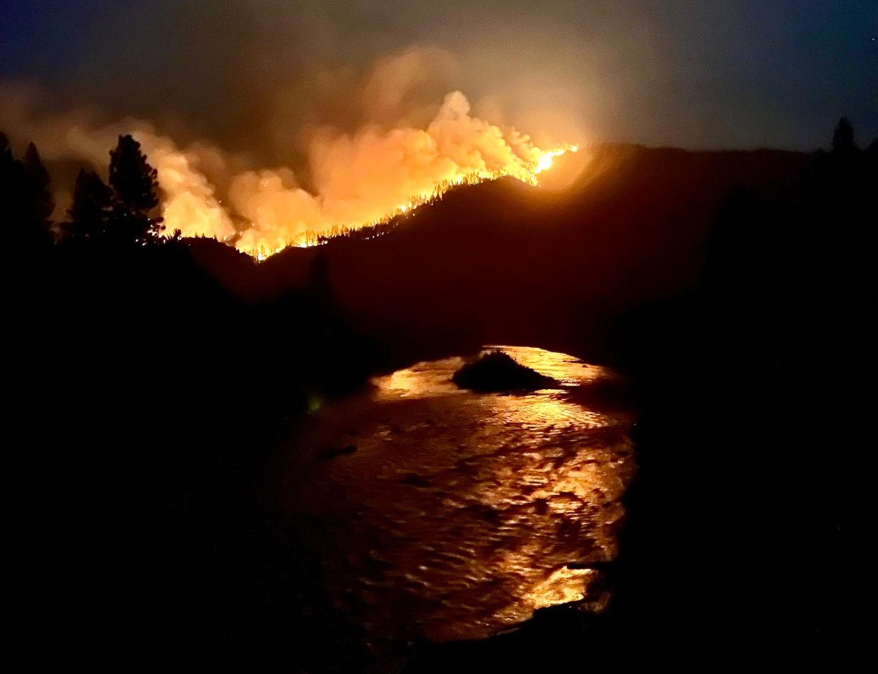 The McKinney Fire from the bridge over the Klamath River at Walker Road and Highway 96 looking southeast into Division D.