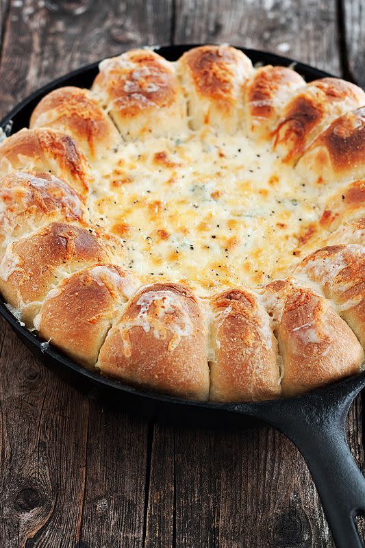 Warm Skillet Bread and Artichoke Spinach Dip