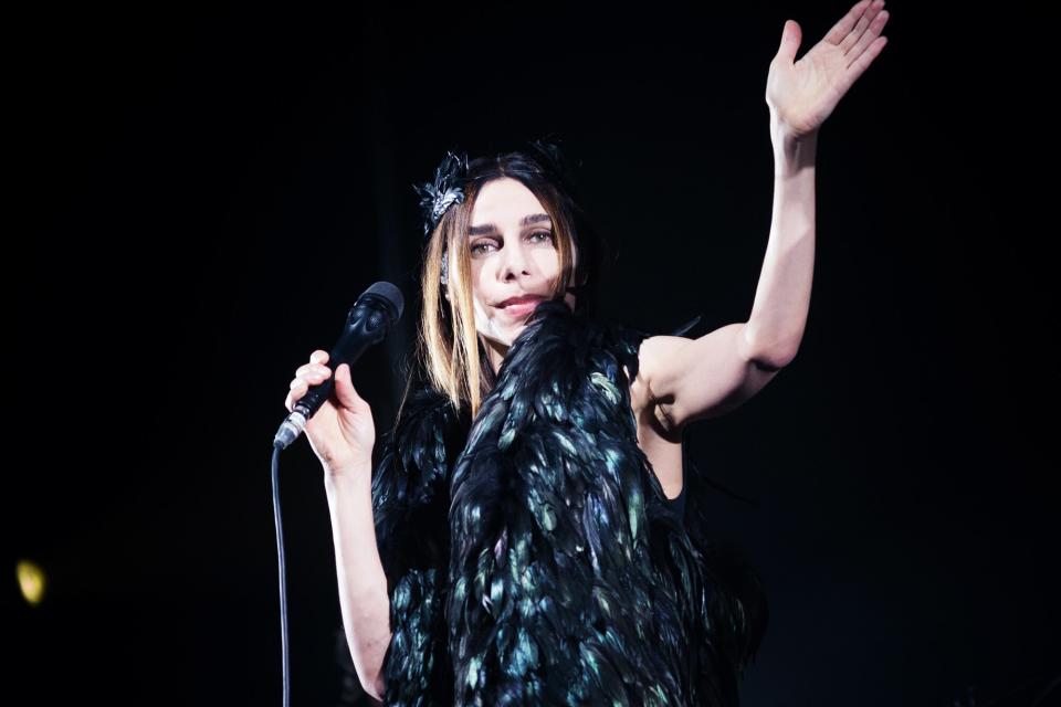 GLASGOW, SCOTLAND - NOVEMBER 02: PJ Harvey performs on stage at SECC on November 2, 2016 in Glasgow, Scotland. (Photo by Roberto Ricciuti/Redferns)