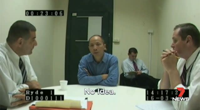 Robert Xie speaking with police. Source: 7 News