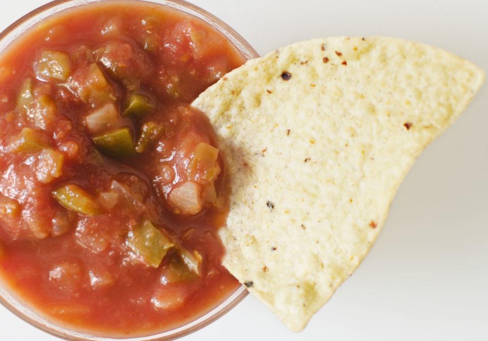 23) Chips & Salsa