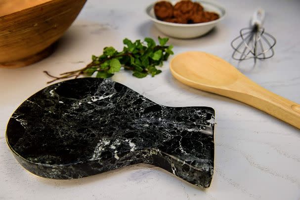 A marble spoon rest that’ll make cooking less messy