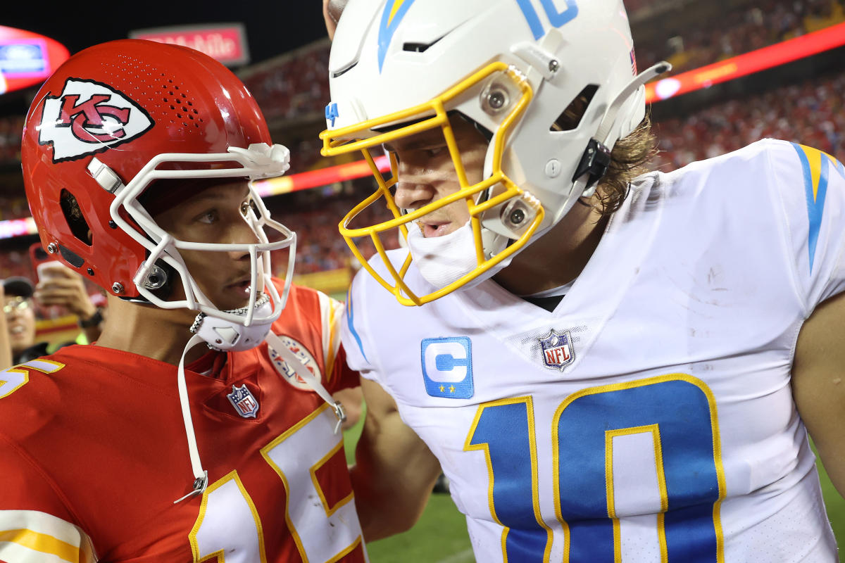 Sunday Night Football odds, line, spread: Chargers vs. Chiefs