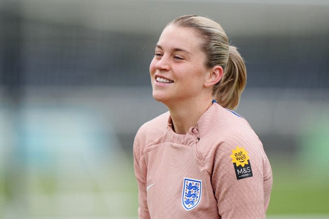 Alessia Russo trains ahead of England's meeting with France 