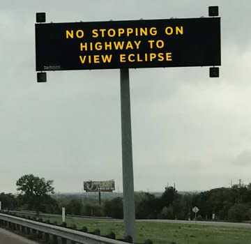 TxDOT eclipse signage (Photo: TxDOT)