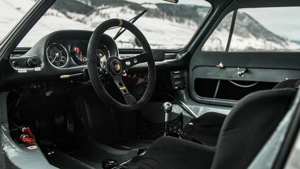 Inside the Porsche 904