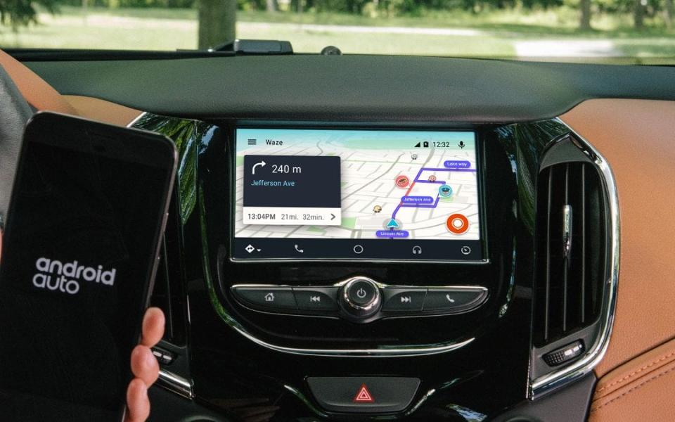 Navigation app Waze is coming to car dashboards - Waze