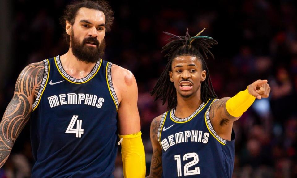 Steven Adams and Ja Morant debate during a Grizzlies game. Adams is the oldest player on the team, despite being under 30