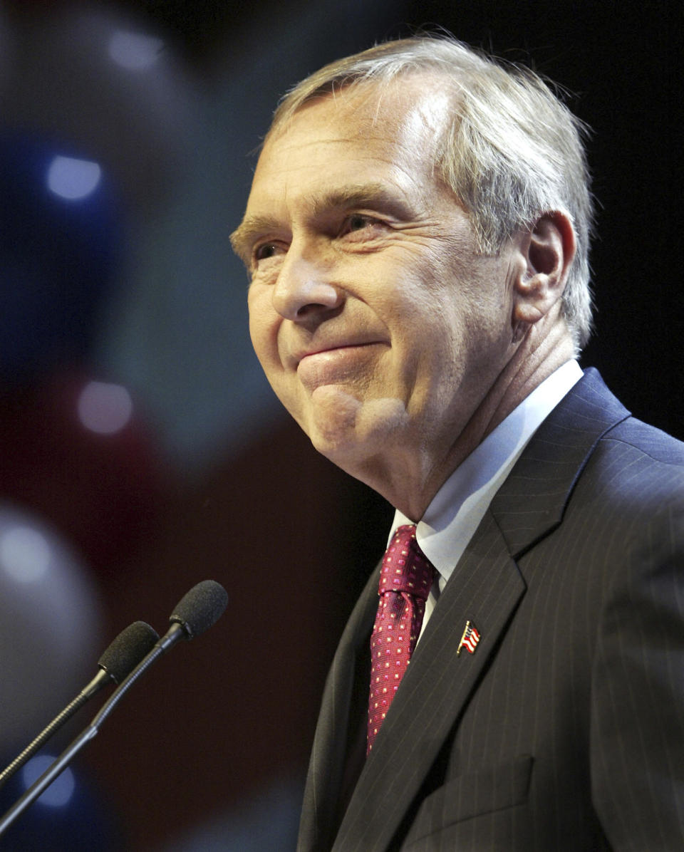 FILE - Rep. George Nethercutt, R-Wash., pauses after officially announcing his campaign for the U.S. Senate, May 14, 2004, in Bellevue, Wash. Nethercutt, who was a Spokane lawyer with little political experience when he ousted Democratic Speaker of the House Tom Foley as part of a stunning GOP wave that shifted national politics to the right in 1994, died Friday, June 14, 2024, near Denver. He was 79. (AP Photo/Ted S. Warren, File)