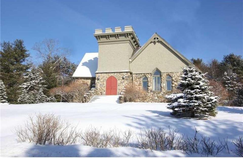 This Little Stone Church is located less than a mile away from Maine's Belfast Bay. It first <a href="http://archive.bangordailynews.com/2005/11/26/a-real-godsend-buying-and-transforming-an-old-belfast-church/" target="_blank">opened</a> in 1907 as a Dutch Reform church before being purchased by Christian Scientists in the 1960s. There are three bedrooms inside this gem, according to <a href="http://www.zillow.com/homedetails/48-Old-Searsport-Ave-Belfast-ME-04915/85021317_zpid/" target="_blank">Zillow</a>. The grounds around the church have been spruced up with a garden and shrubbery.<br /><br /><i>Scroll down for images&nbsp;of the Little Stone Church.</i>