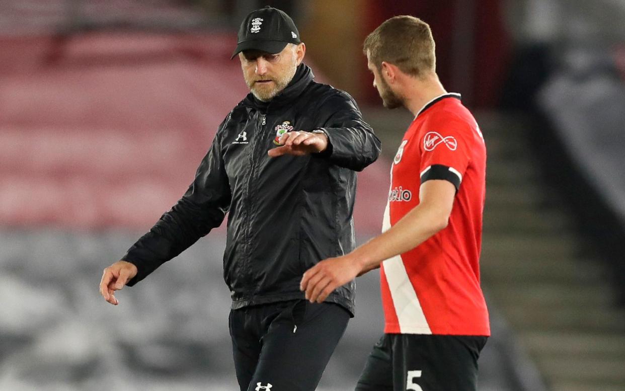 Southampton's decline explained: Tired legs, less pressing and goalkeeping problems - AP