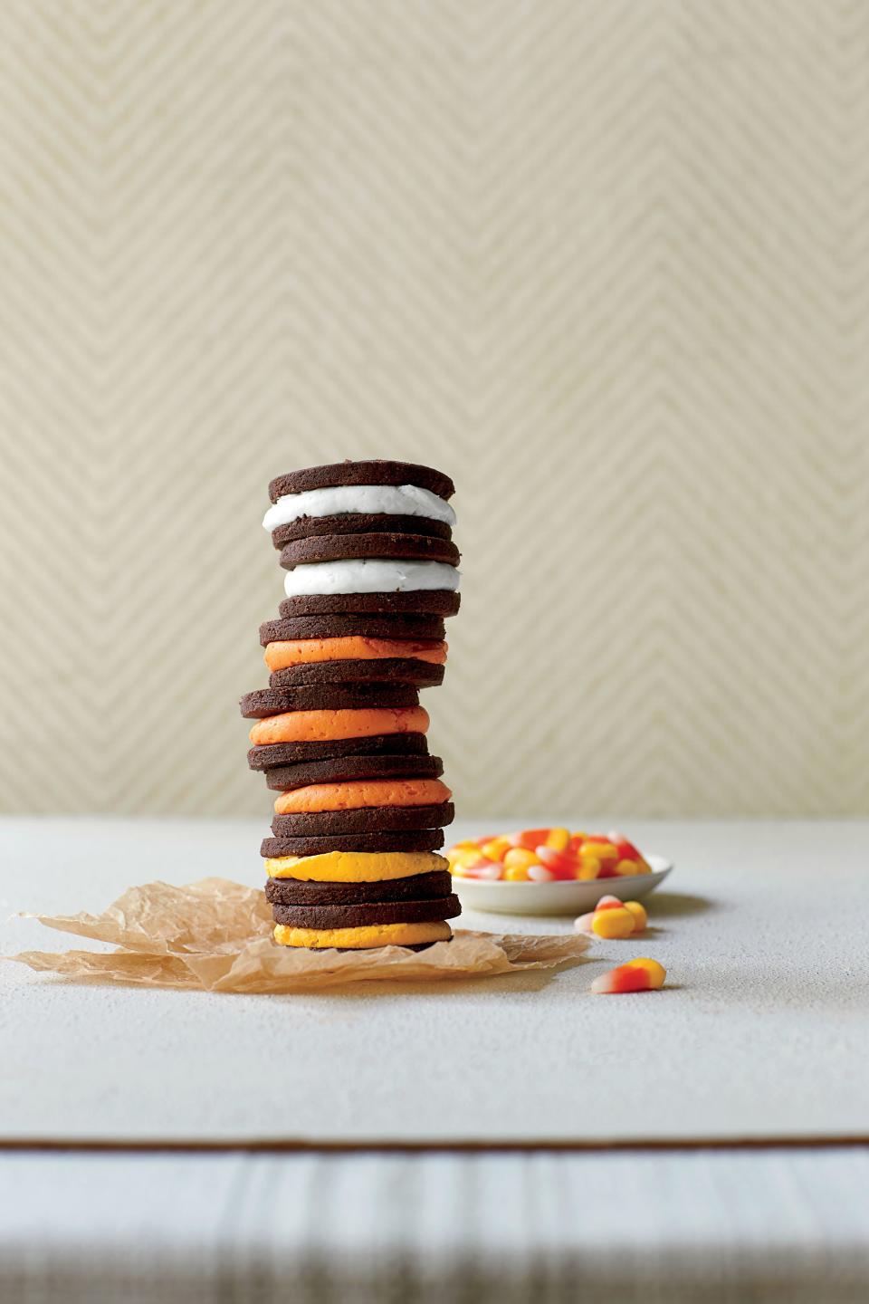 Crème-Filled Chocolate Sandwich Cookies