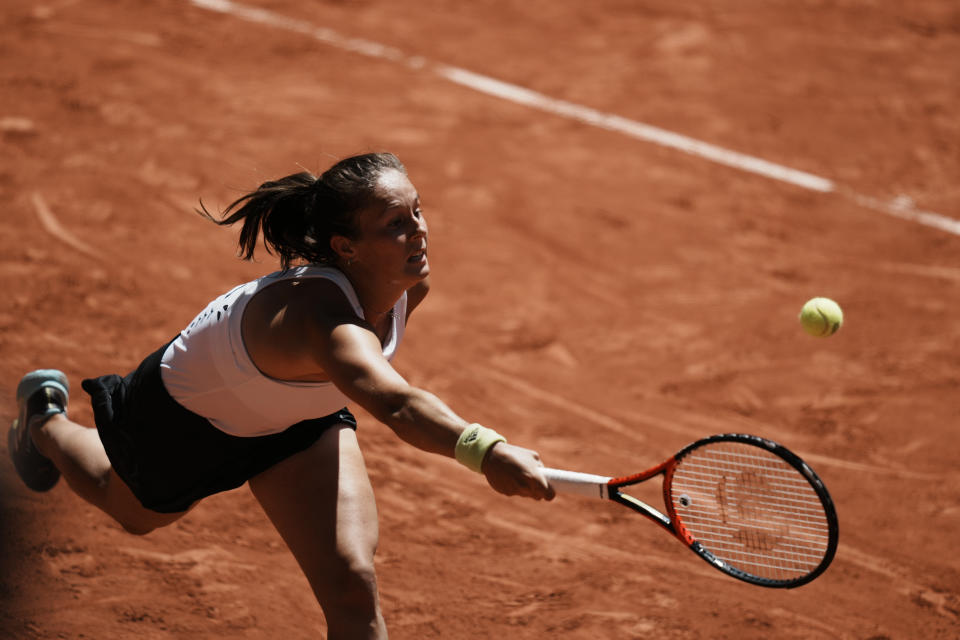 Russia's Daria Kasatkina returns the ball to Russia's Veronika Kudermetova during their quarterfinal match of the French Open tennis tournament at the Roland Garros stadium Wednesday, June 1, 2022 in Paris. (AP Photo/Thibault Camus)