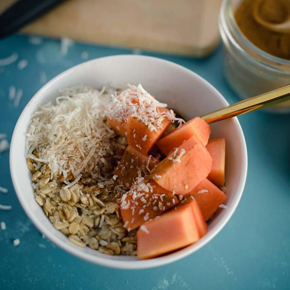 Oatmeal With Papaya And Coconut