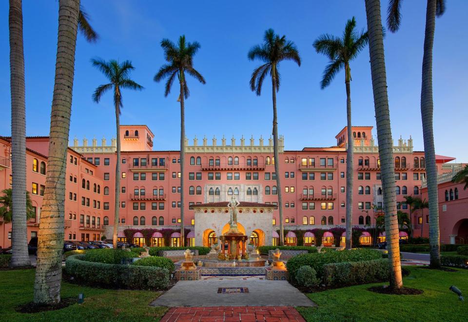 <p>This Waldorf Astoria resort wows from the moment you drive up. Four waterfront pools, a massive private beach, excellent golf and tennis amenities, and an impressive array of wellness services means you could be content to never leave the property.<a href="https://www.bocaresort.com/the-hotels/beach-club/" rel="nofollow noopener" target="_blank" data-ylk="slk:Boca Raton Resort & Club;elm:context_link;itc:0;sec:content-canvas" class="link "> Boca Raton Resort & Club</a> also offers private bungalows and a yacht club to accommodate your ideal vacation needs. </p>