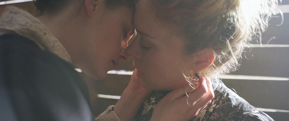 The forbidden romance between Bridget Sullivan (Kristen Stewart, left) and Lizzie Borden (Chloe Sevigny) leads to a bloody end.