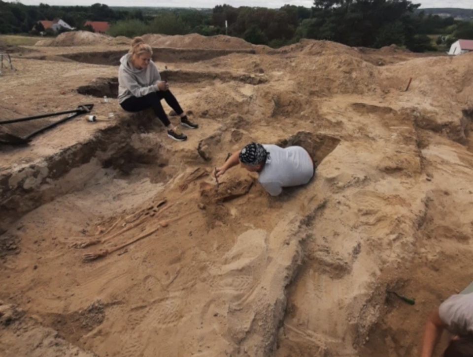 Researchers dig up the skeleton of the female 'vampire' (Mirosław Blicharski) 