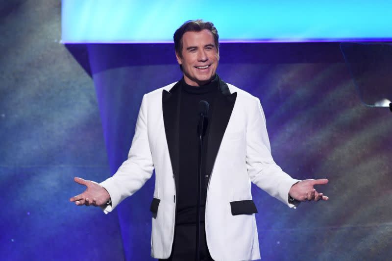 John Travolta im Februar 2017 in Los Angeles. Er trägt volles Haar. (Bild: Getty Images)