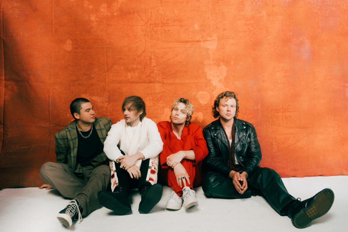 5 Seconds of Summer Continue Embracing ‘the Feeling of Falling Upward