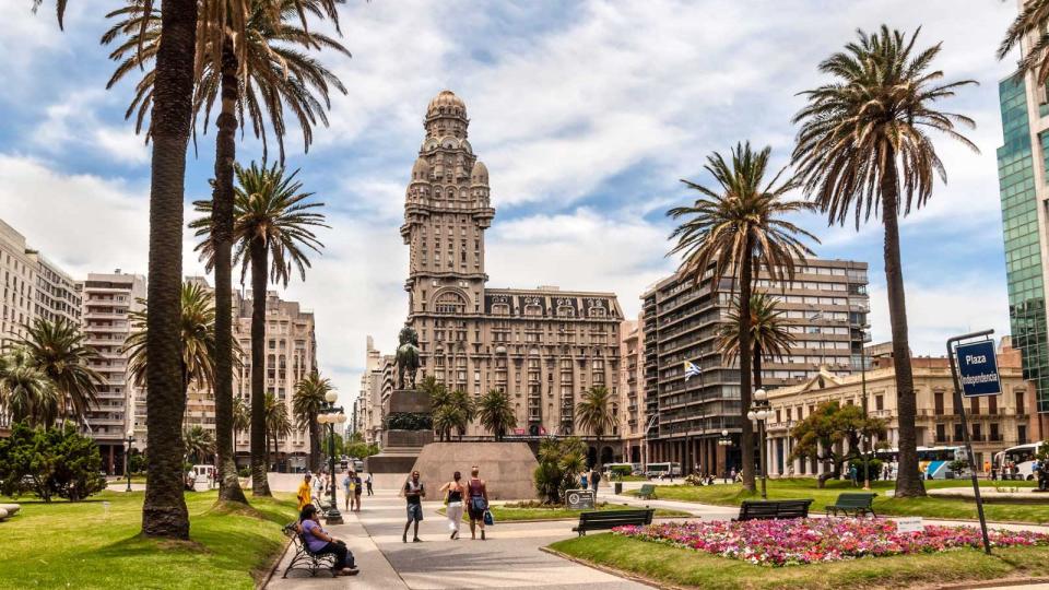 Montevideo, Uruguay, Independence Plaza