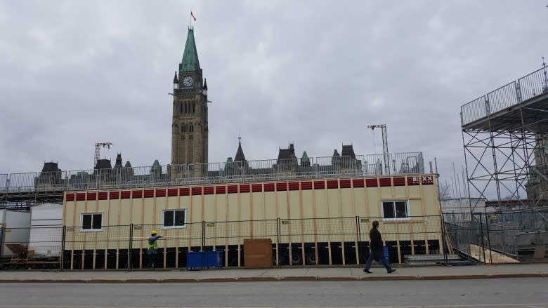 Parliament Hill skating rink to stay open until end of February