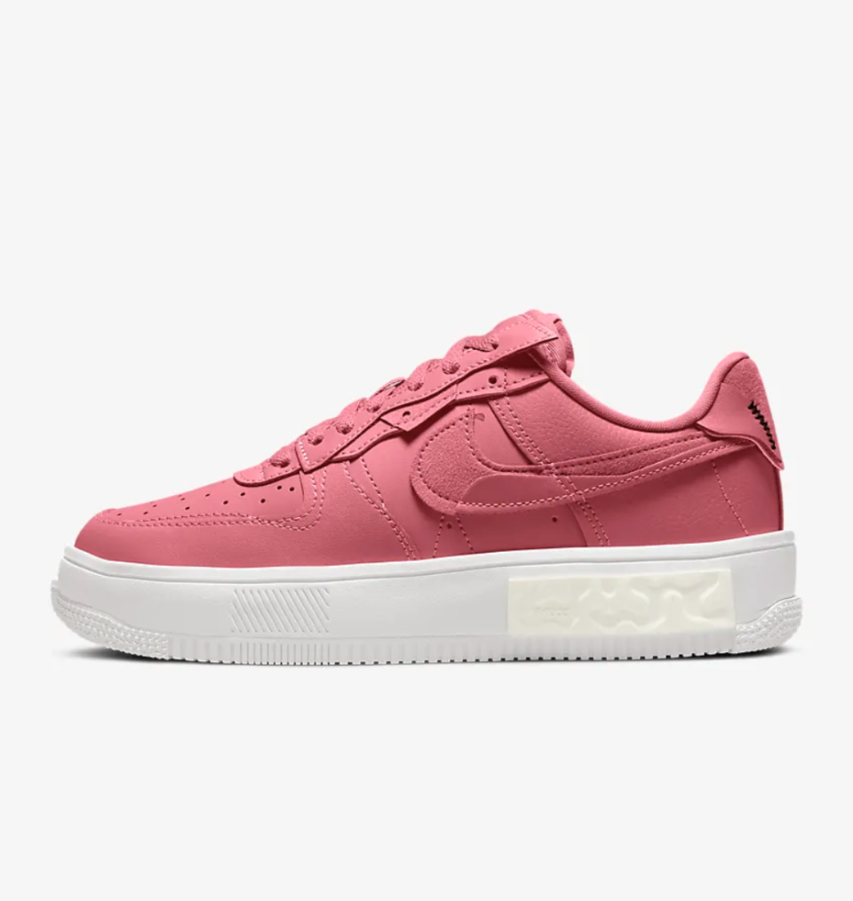 Nike Air Force 1 Fontanka in pink and white (Photo via Nike)