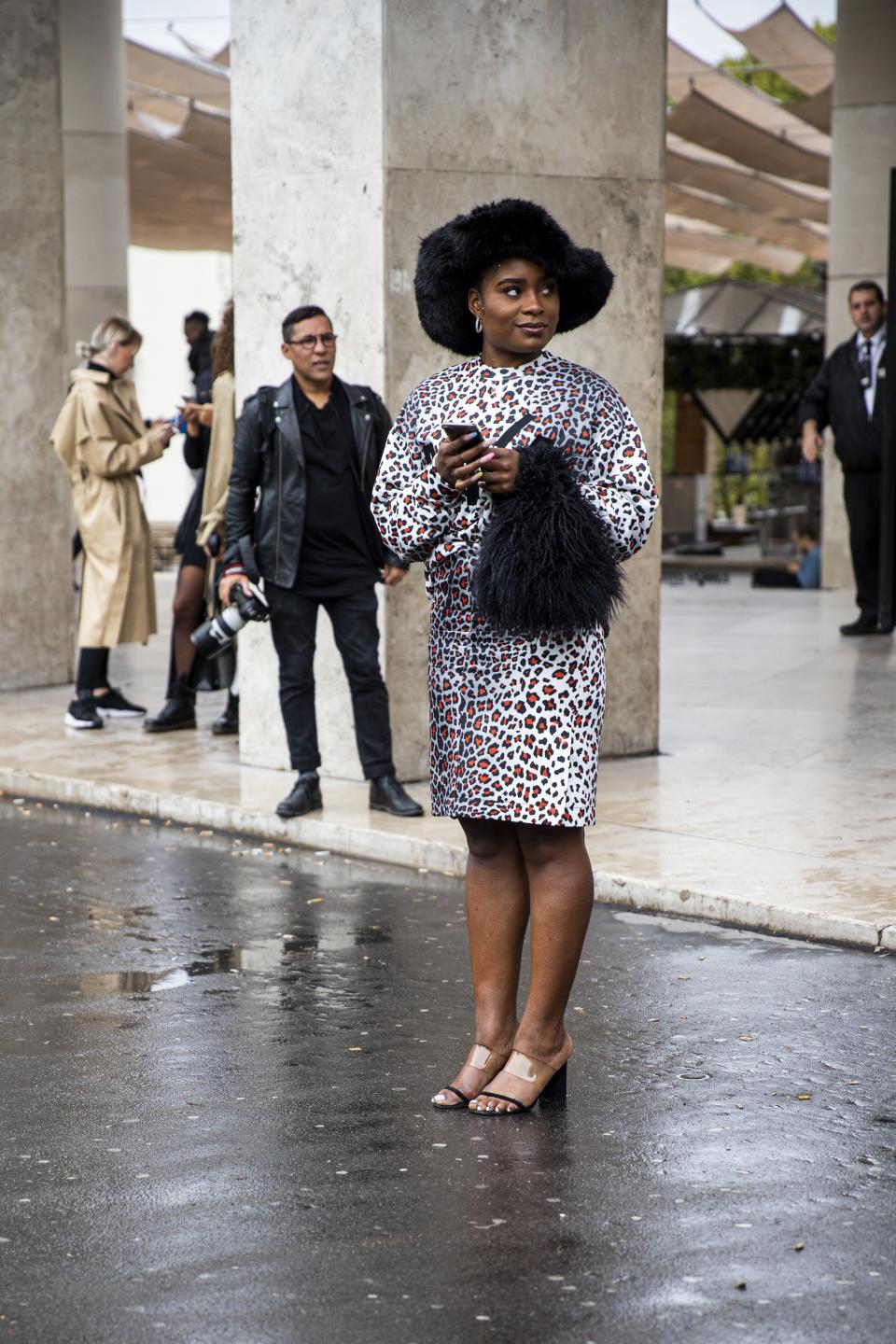 <h1 class="title">Street Style : Paris Fashion Week - Womenswear Spring Summer 2020 : Day Three</h1><cite class="credit">Claudio Lavenia</cite>