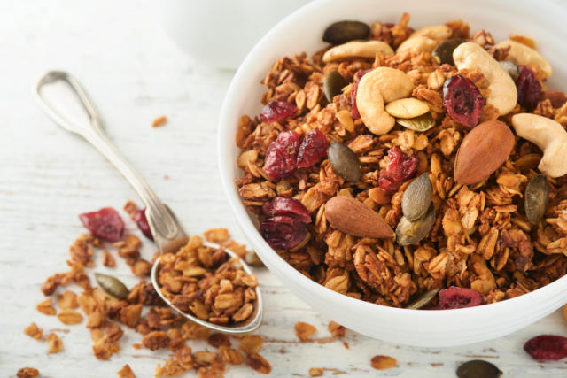 Fit & Flex Cranberry Oats Granola & Yogurt Mini Bites