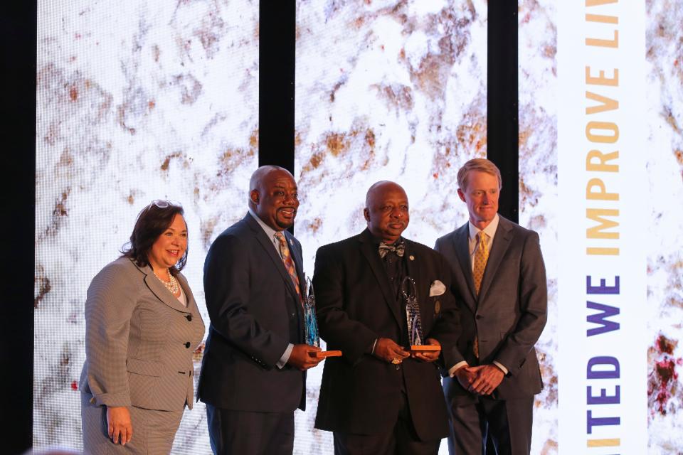 (left to right) CEO Brynn Grant, Mayor Van Johnson, Chairman Chester Ellis, and Jeff O'Connor present their awards at the United Way Campaign Results at the Westin Savannah Harbor, Tuesday, May 17, 2022