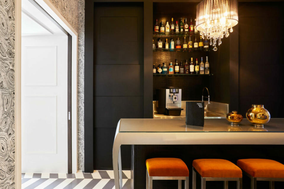 Eccleston Square Hotel's Minotti lounge bar