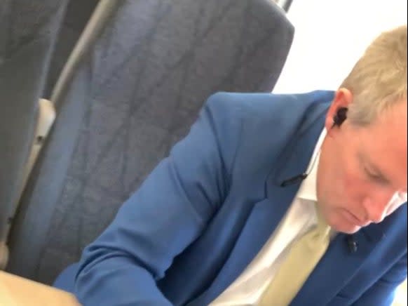 Danny Kruger MP neglected to wear a face covering on public transport (@Ediebound/Twitter)