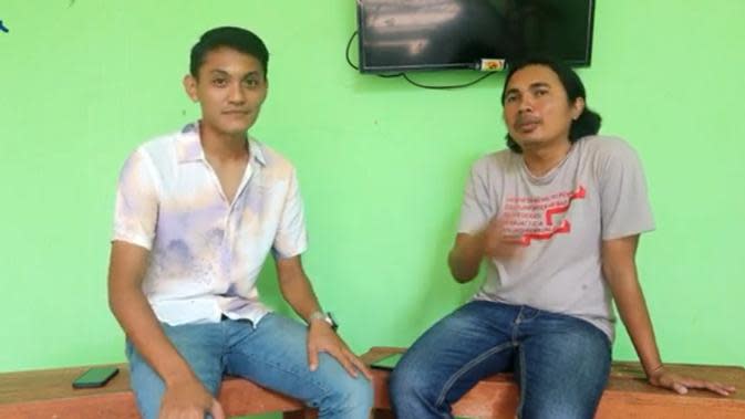 Eks pemain Timnas Indonesia U-19, Martinus Novianto (kiri). (Tangkapan layar kanal Youtube Omah Balbalan)