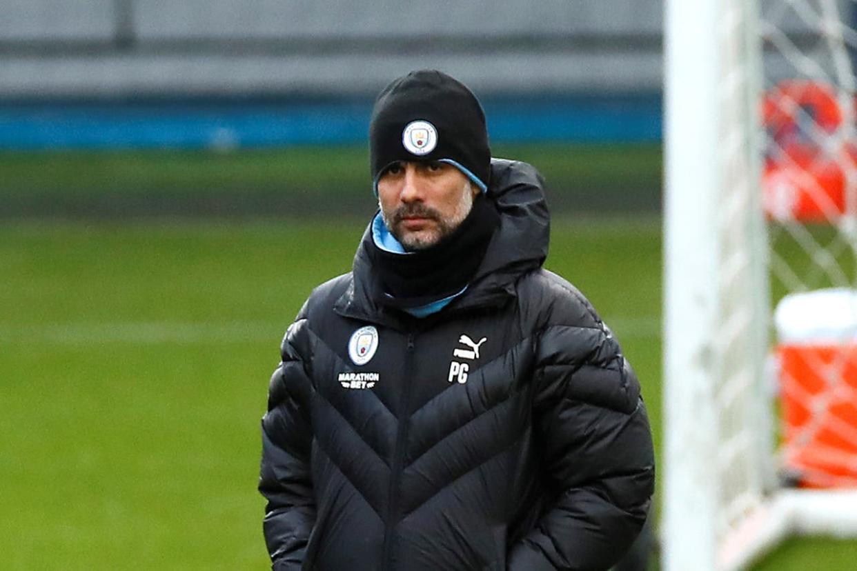 Pep Guardiola, durante un entrenamiento de Manchester City.