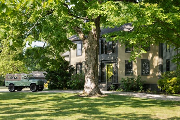 The home sits walking distance to all that the historic village of Kinderhook has to offer, including a weekly farmer's market and the popular Morningbird Coffee Shop.