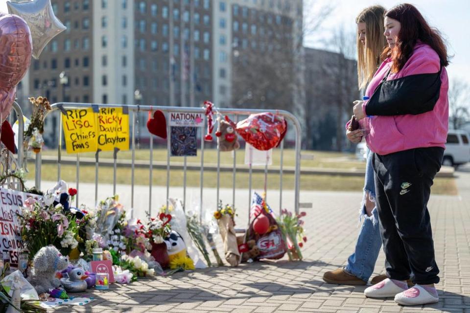 Mireya Nelson, 15, of Belton, Missouri, was shot during the Chiefs Super Bowl Rally last week at Union Station. She stopped by the memorial for the shooting victims in the parking lot of Union Station on Wednesday, Feb. 21, 2024, on her way to a doctor’s appointment at Children’s Mercy Hospital. Tammy Ljungblad/tljungblad@kcstar.com