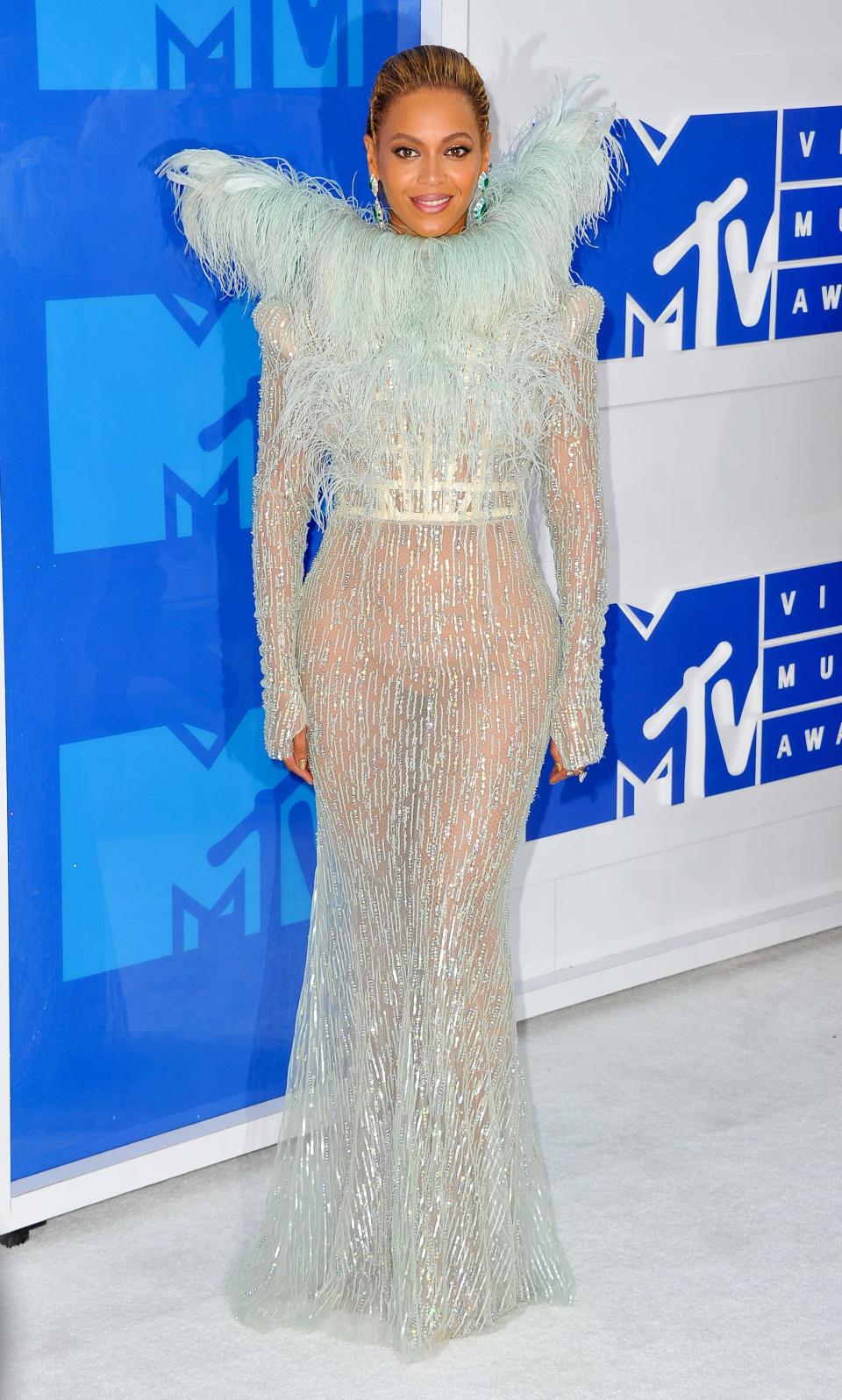 At the MTV VMA's, these stars proved that they know how to make an entrance in grand—and directional fashion.