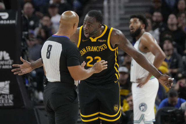 Draymond Green ejected for putting Rudy Gobert in chokehold during  Timberwolves-Warriors brawl - Yahoo Sports