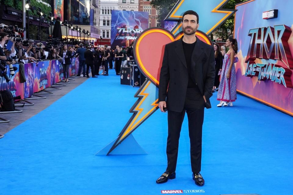 So that's why he was there. Brett Goldstein at the '"Thor: Love and Thunder" British premiere on July 5.