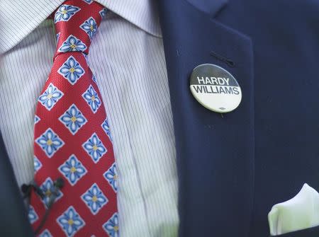Philadelphia mayoral candidate Tony Williams wears a pin with his middle name "Hardy" while greeting supporters outside a voting station on primary election day in Philadelphia, Pennsylvania on May 19, 2015. REUTERS/Mark Makela