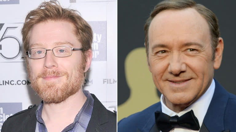 Anthony Rapp, a la izquierda, había contado su experiencia de acoso con Kevin Spacey sin revelar su identidad en 2001.