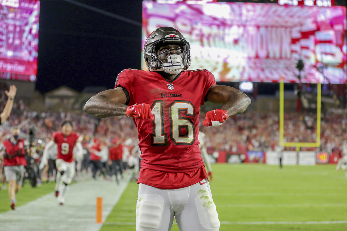 Cincinnati Bengals wide receiver Ja'Marr Chase (1) celebrates after a catch  during an NFL football game against the San Francisco 49ers, Sunday, Dec.  12, 2021, in Cincinnati. San Francisco won 26-23 in