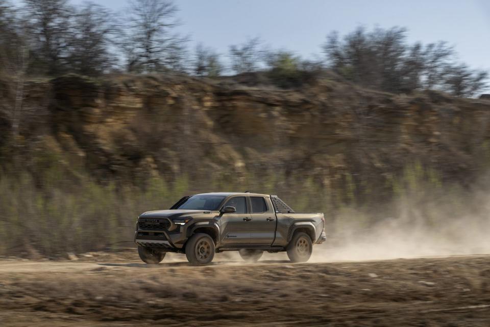 2024 toyota tacoma hybrid