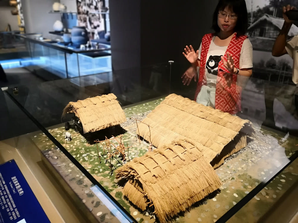 A volunteer guide explains a display at the Shung Ye Museum of Formosan Aborigines in Taipei, Taiwan. — Pictures by Justin Ong