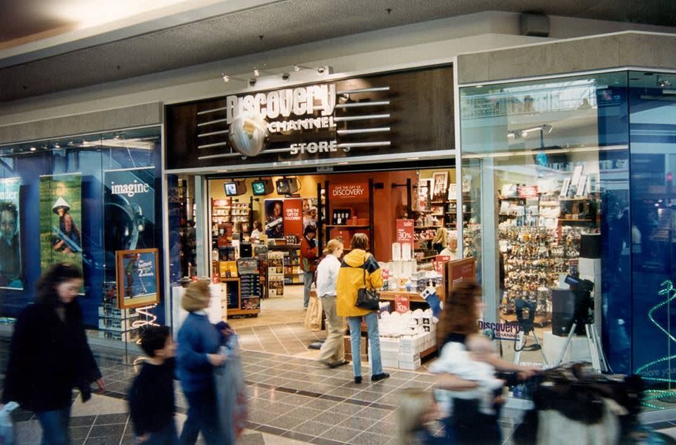 26) Discovery Channel Store
