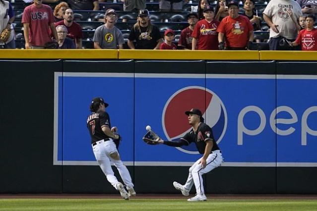 Nolan Arenado leads Cardinals over Diamondbacks with homer, defense 