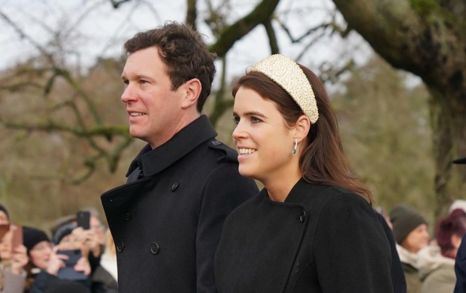 Jack Brooksbank and Princess Eugenie in a wide cream headband