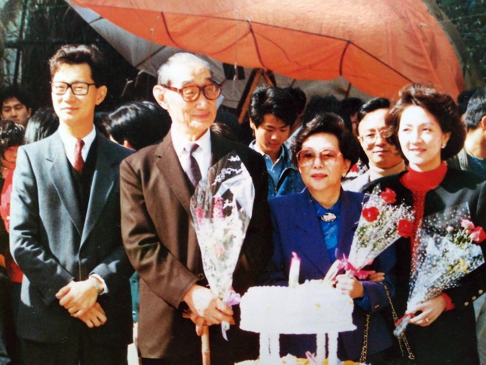 孫道亨董事長、林如貞行政副校長伉儷上世紀80年代初海外學成歸國後，從旁協助孫法民共同辦理校務。